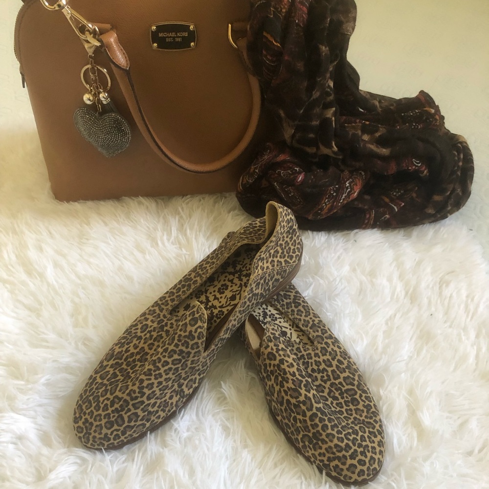 Lucky🍀 Brand Cahill slip on flats